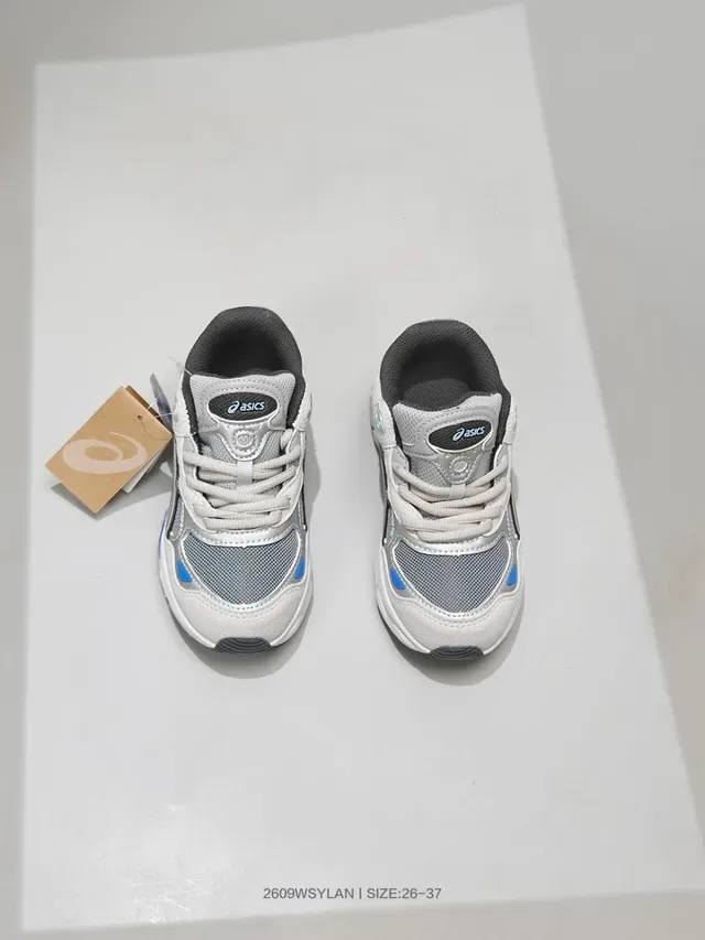 Baskets chunky ASICS en mesh et superposition synthétique, semelle intermédiaire blanche et bleue 6
