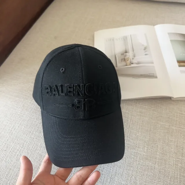 Balenciaga Black Tonal Embroidered Logo Structured Six-Panel Baseball Cap 5