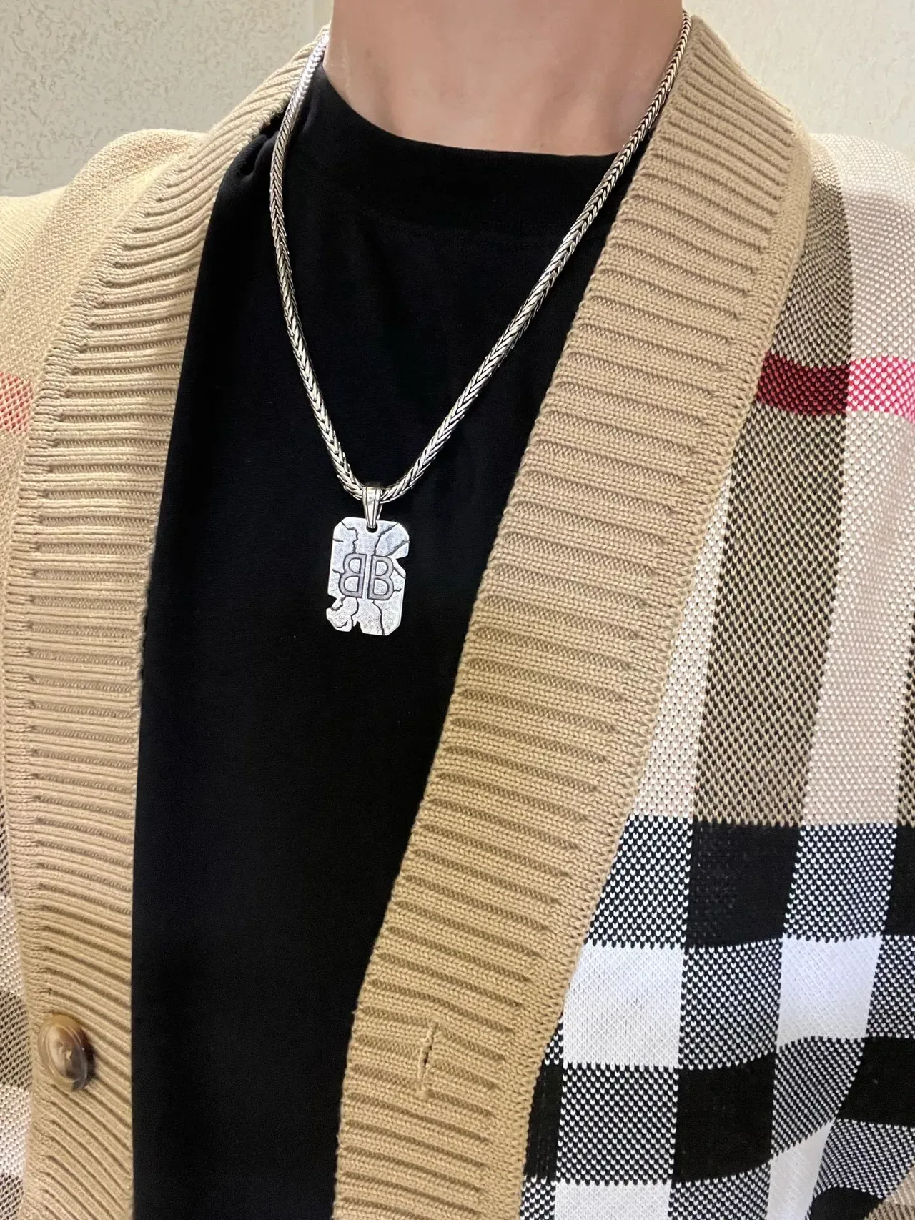Colar Balenciaga Cracked BB Prata Corrente Trançada Textura Pendente 6