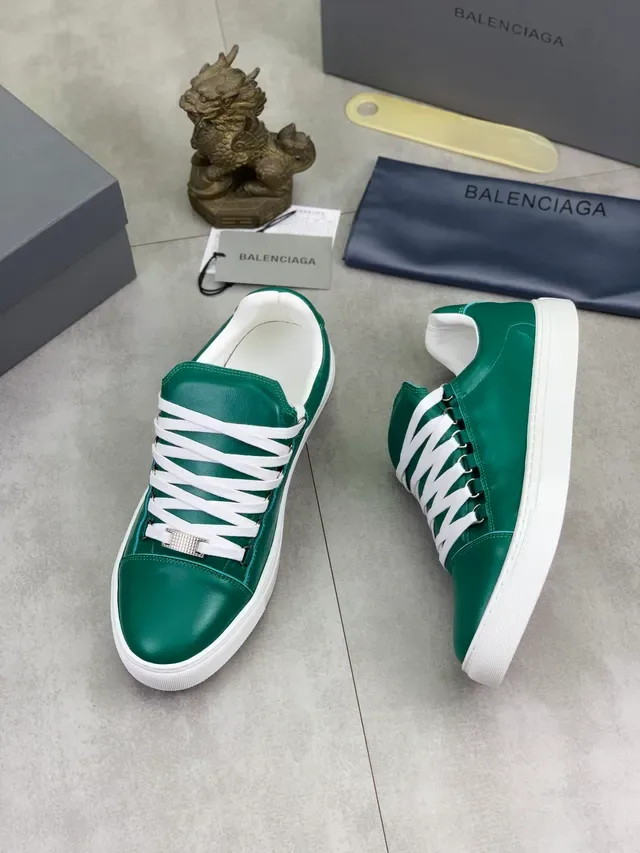 Balenciaga Le City Tênis Lifestyle de Couro Verde 5
