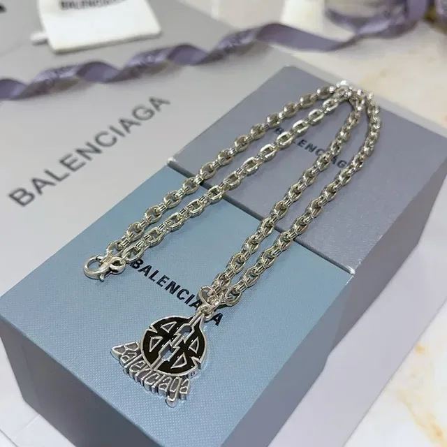 Balenciaga Logo Pendant Chunky Chain Necklace 7