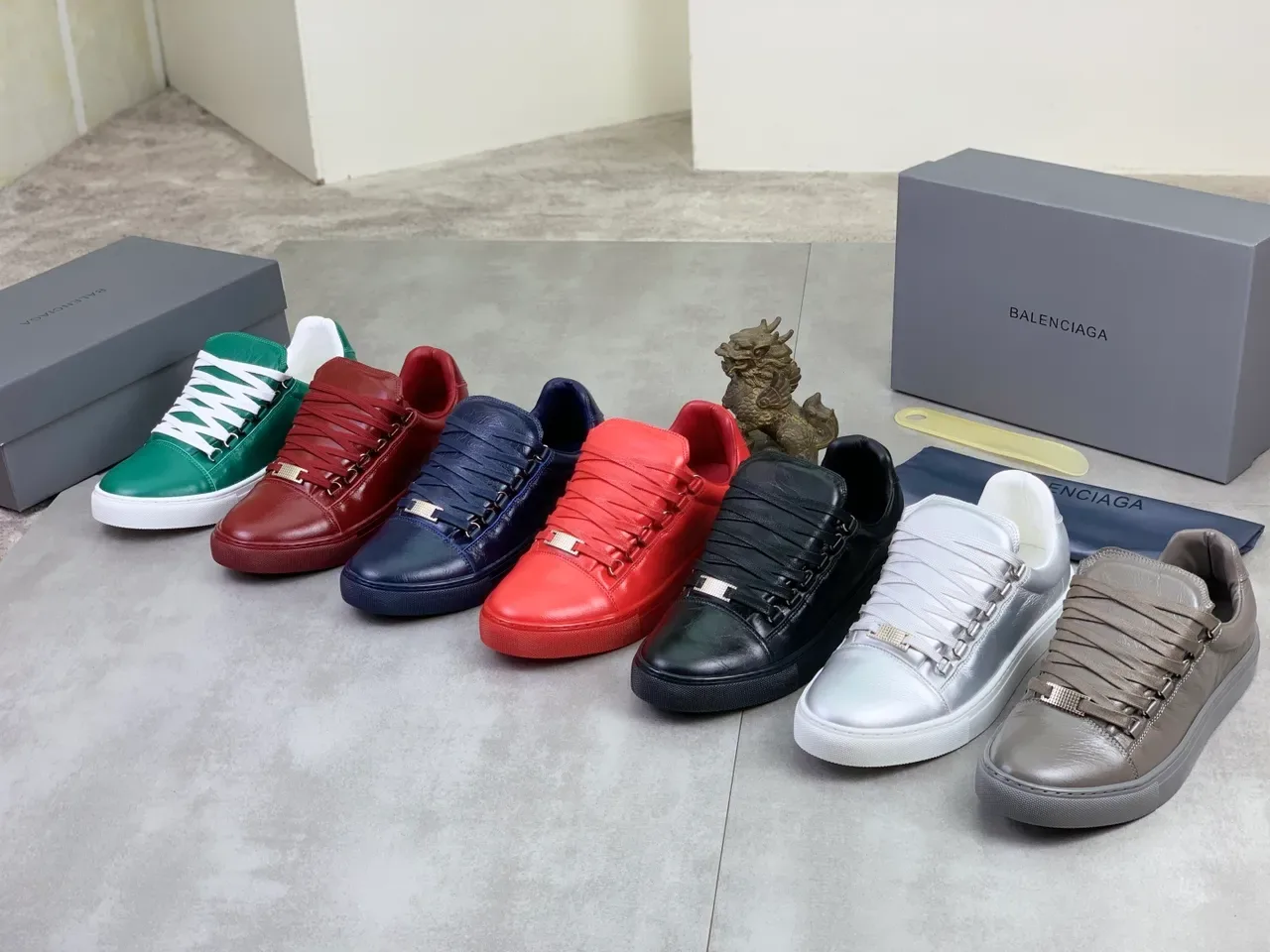 Balenciaga Sneakers Lifestyle Cuero de Grano Completo Punta Limpia Rojo 6