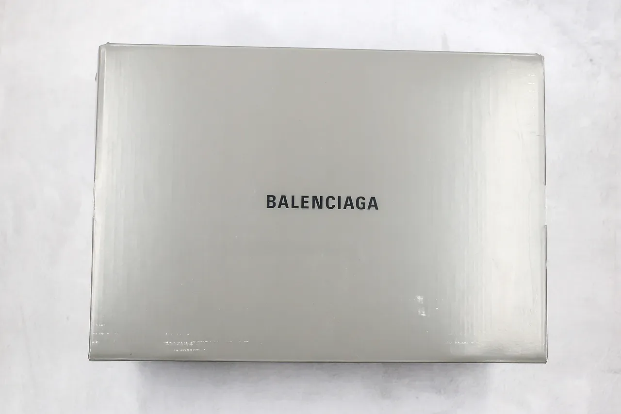 Balenciaga Runner কালো এবং লেবু সবুজ চাঙ্কি স্নিকার্স 9