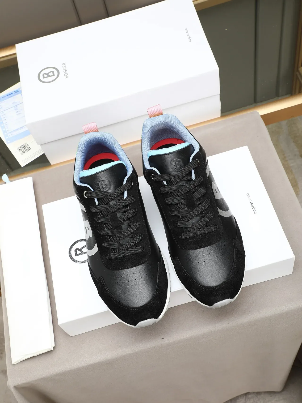 Balenciaga Runner काला सफेद Oversized Circular Logo Mixed Leather-Suede Upper চাঙ্কি স্নিকার্স 2