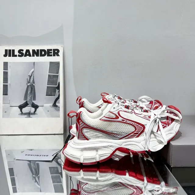 Balenciaga Runner أبيض وأحمر كروسبي سنيكرز 5