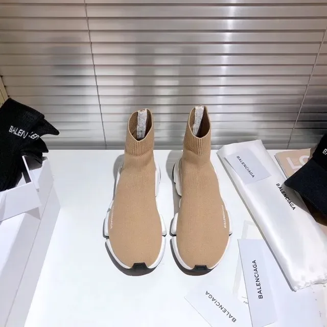 Balenciaga Speed Trainer بيج وأبيض حذاء لايف ستايل 9