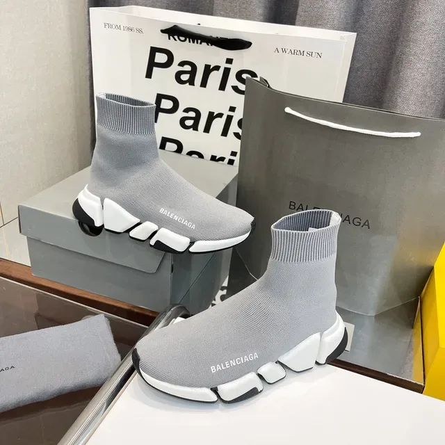Balenciaga Speed Trainer ধূসর সক-ফिट লাইফস্টাইল স্নিকার 4