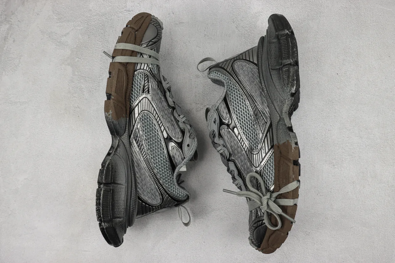 Balenciaga Track Trainer baskets chunky en maille gris et noir 2
