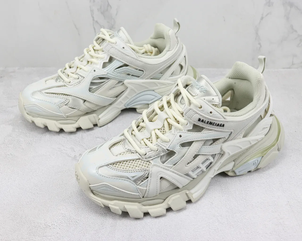 بالنسياغا Track Trainer أوف وايت حذاء رياضي سميك 4