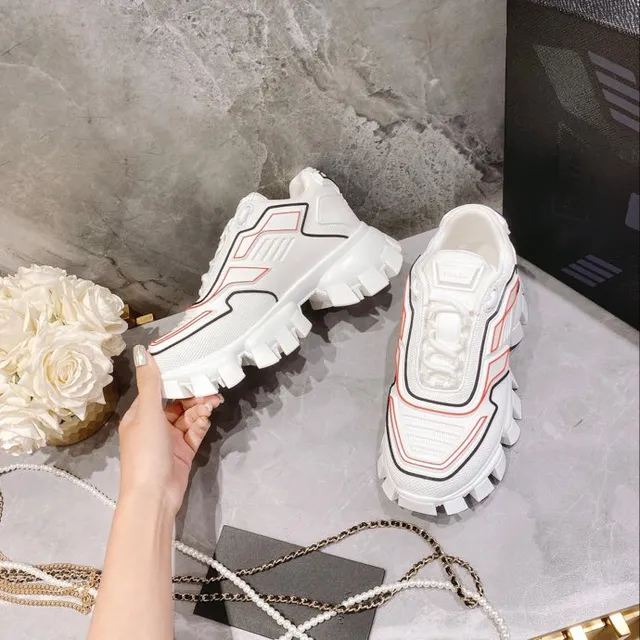 Balenciaga branco e vermelho sola lug malha e sobreposição sintética tênis chunky 8