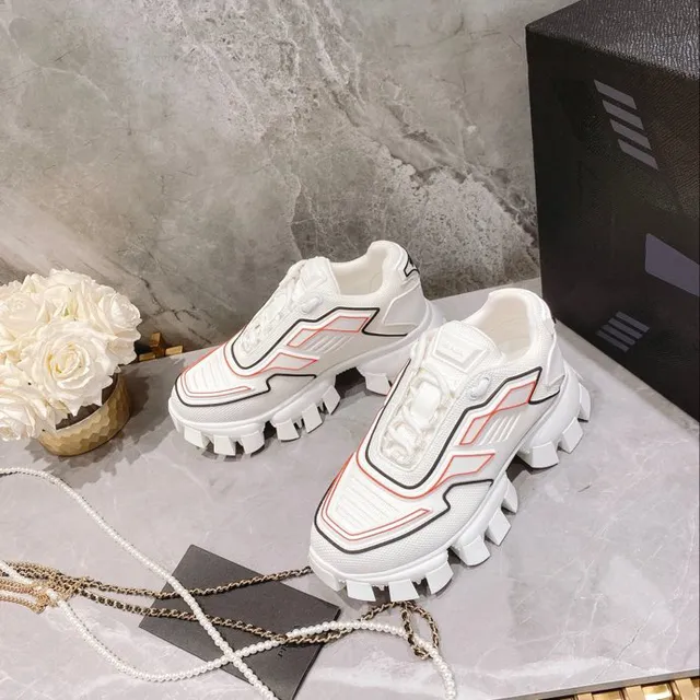 Balenciaga branco e vermelho sola lug malha e sobreposição sintética tênis chunky 9