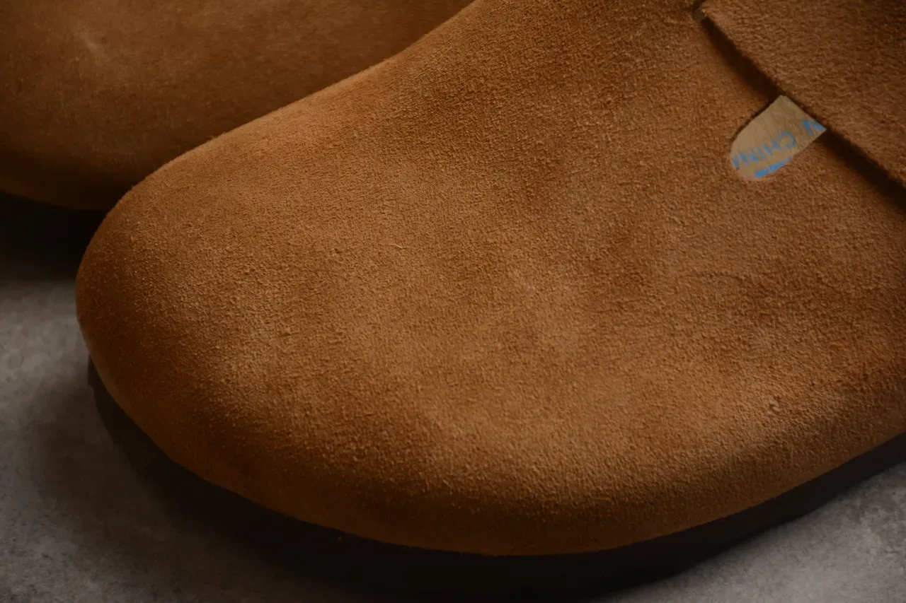 Birkenstock Arizona زلابية من السويد بلون بني 7