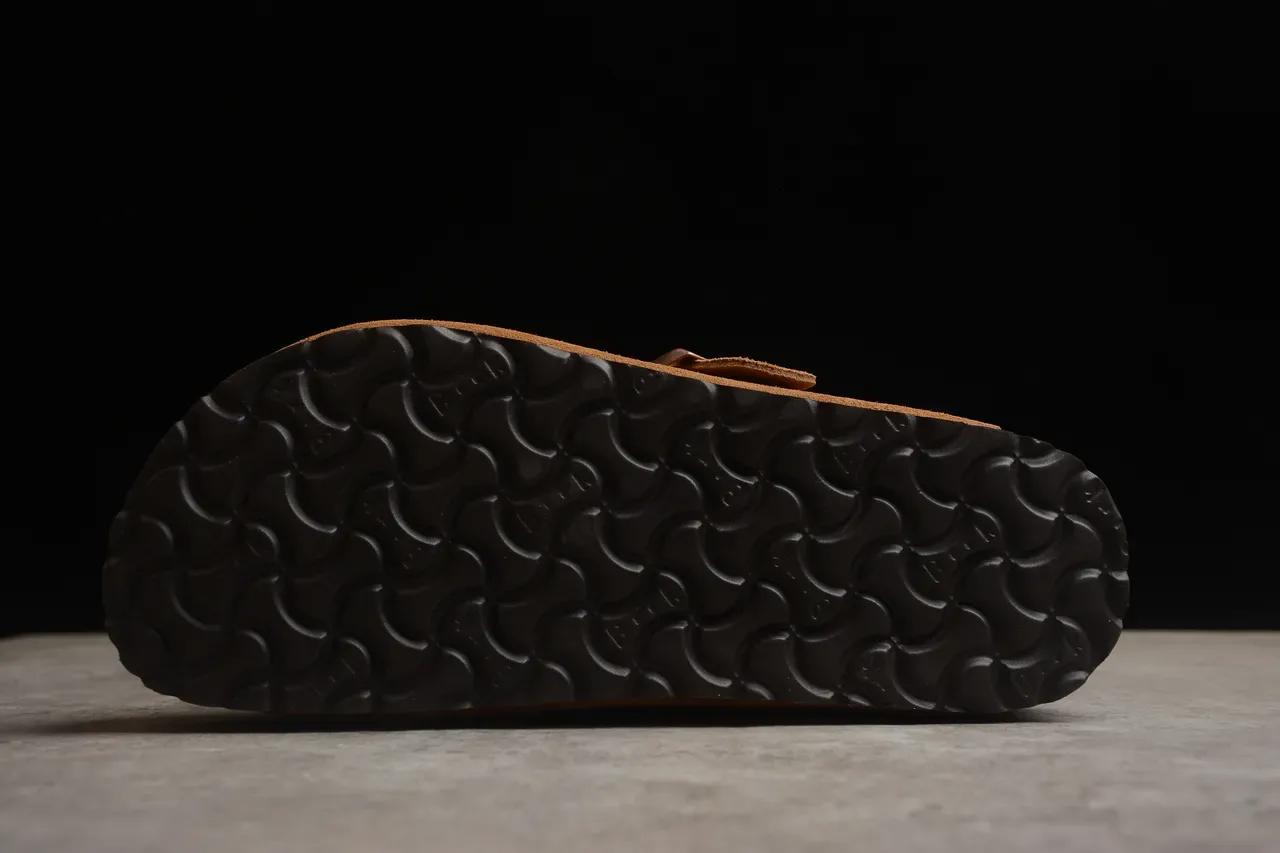 Birkenstock Arizona زلابية من السويد بلون بني 10