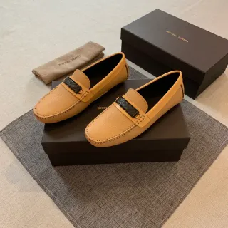 Bottega Veneta Andiamo Beige খনখনে চামড়া লুফার