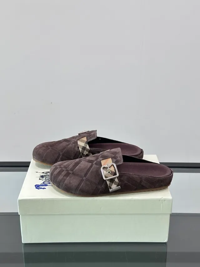 Bottega Veneta বাদামী বেগুনি কুইল্টেড Intrecciato সুড বাকেল স্ট্র্যাপ লোফার 4
