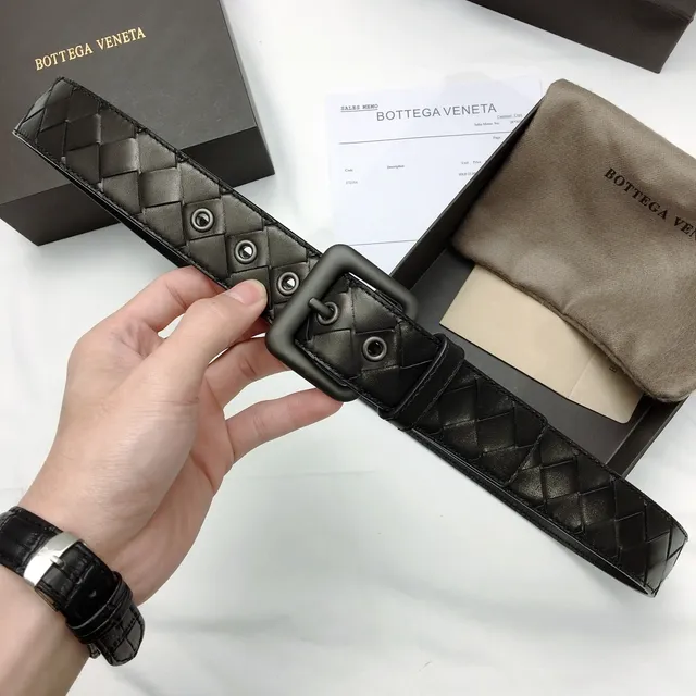 Bottega Veneta Cassette Preto Intrecciato Cinto de couro 4