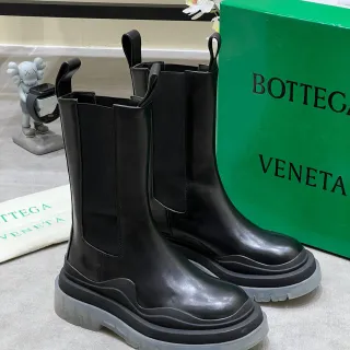 Bottega Veneta Le Cagole काले चमड़े की एन्कल बूट्स