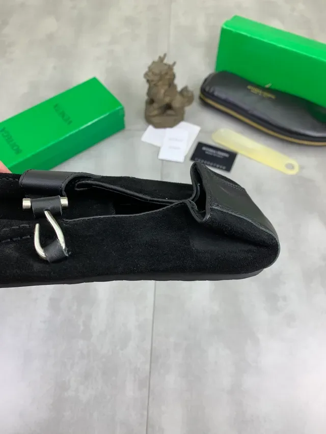 Bottega Veneta ليوفر أسود سويدي مكين الموكاسين على الفامب ليوفر 3