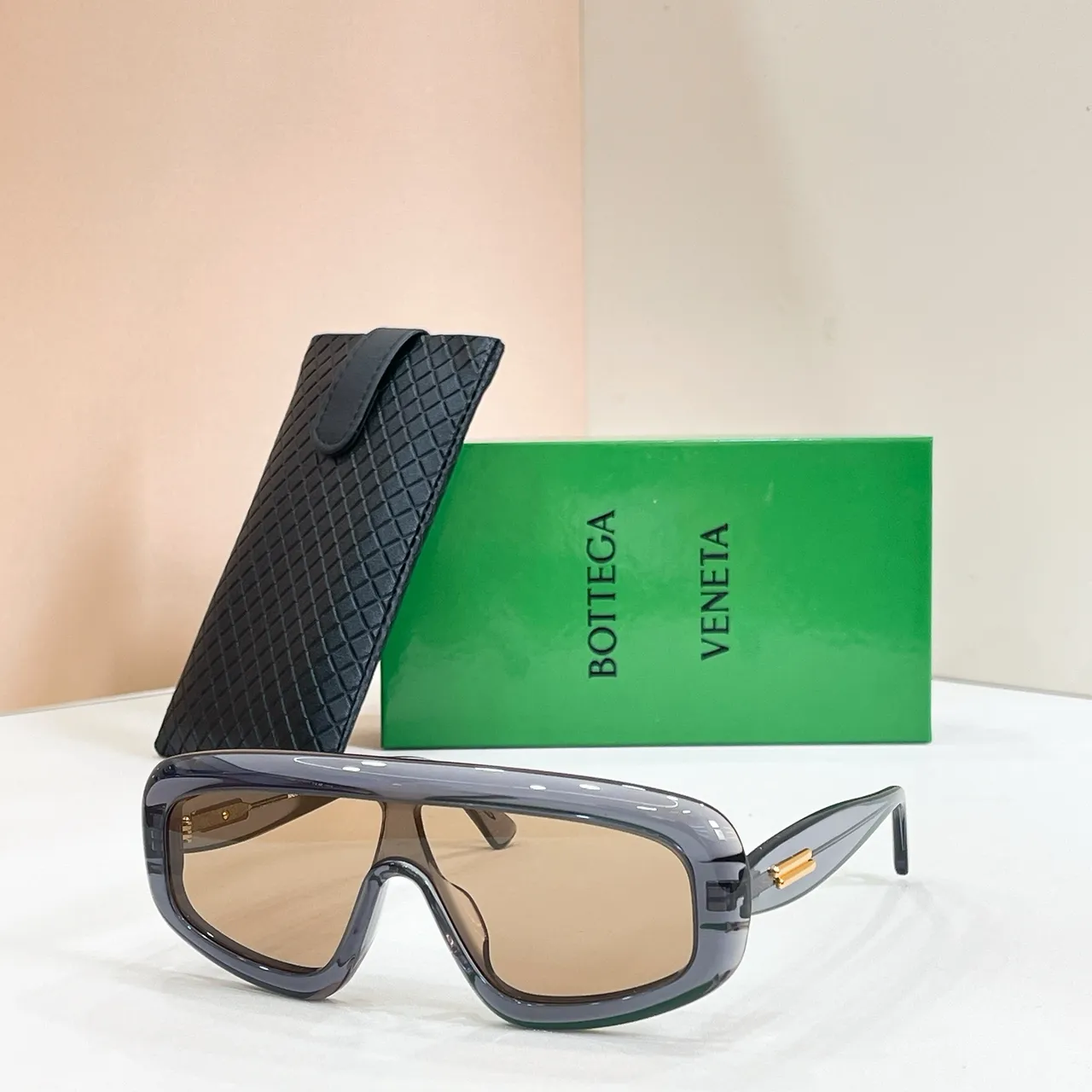 Bottega Veneta Oversized Shield Black Gold Frame Glossy Acetate Sunglasses 9