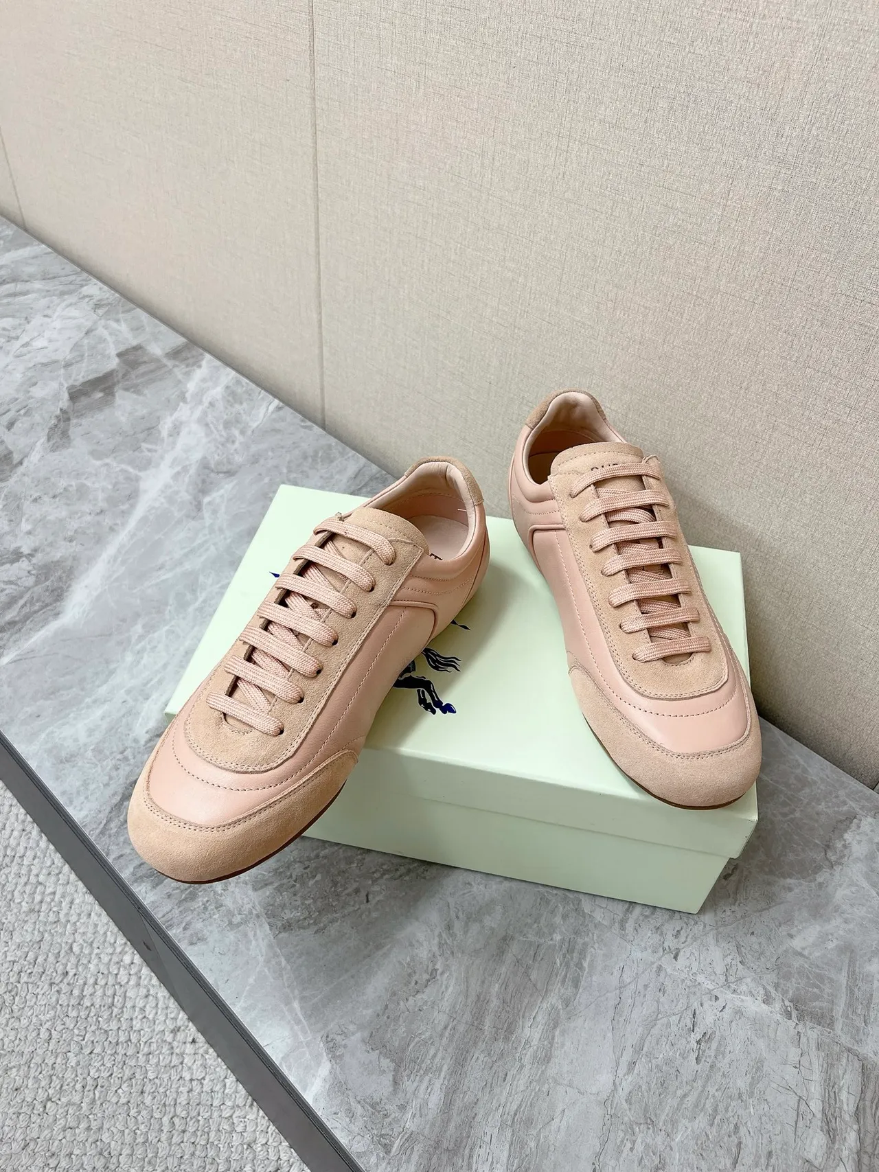 Burberry 米色棕色 低帮 麂皮革拼接 生活方式运动鞋 5
