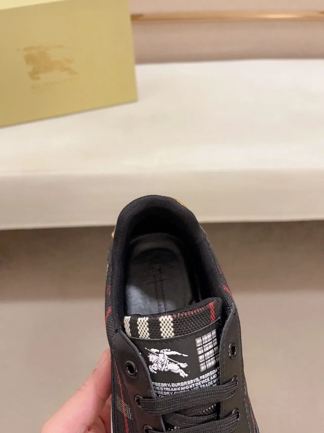 Burberry Black Beige Check-Pattern Upper Leather-and-Mesh Construction Lifestyle Sneakers 5