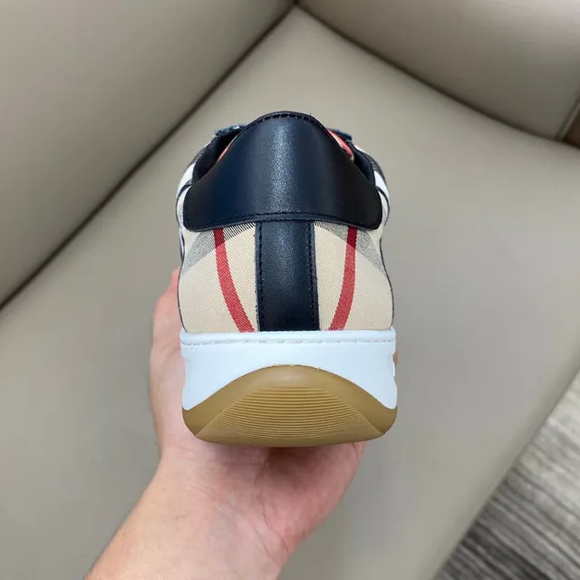 Burberry Noir Beige Sneakers Lifestyle à Encolure Basse à Carreaux en Textile 4