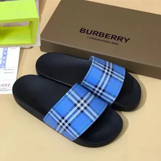 Burberry Check Slide نعال أسود وأزرق مربعات