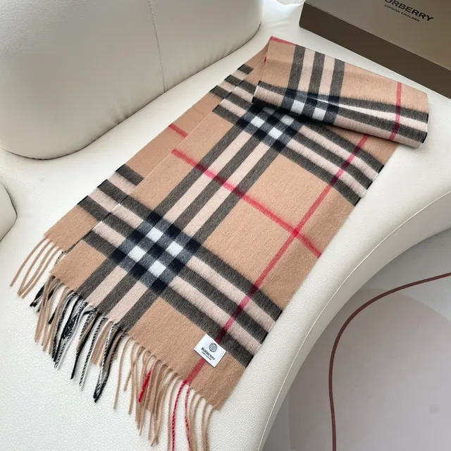 Burberry Classic Check بيج أسود أبيض أحمر كشمير شال 5