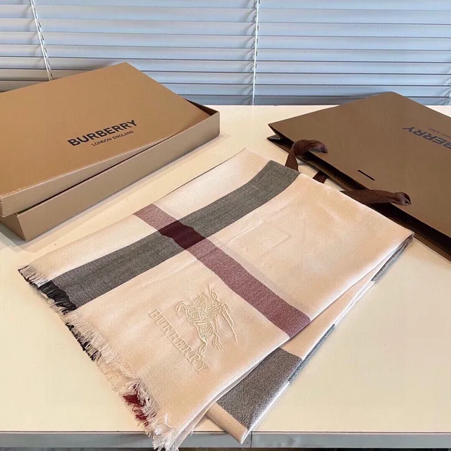Burberry Classic Check Rose Gris Bourdeaux Cashmere Écharpe 8