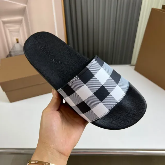 Burberry Gingham Check Slide Slipper 7