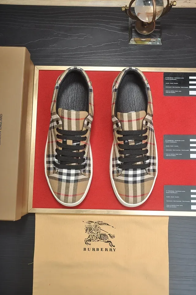 Burberry House Check Beige Black Red White Lifestyle Sneakers 5