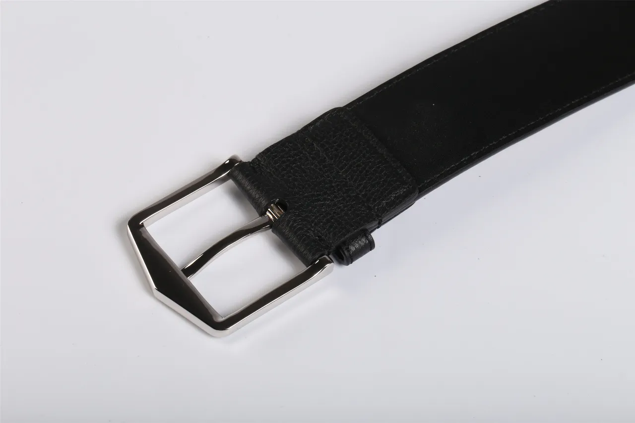 Burberry House Check Reversible Leather Belt 2