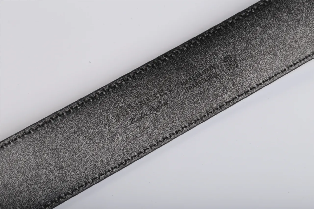 Burberry House Check Reversible Leather Belt 5