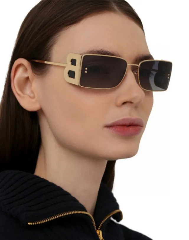 Burberry Monogram B-Logo Rose Tinted Sunglasses 3