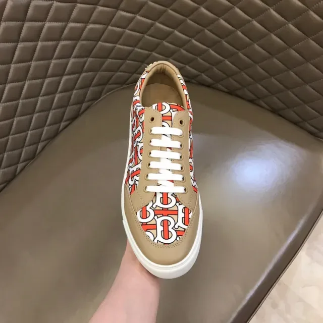 Burberry Monogram Print Zapatillas Lifestyle Beige Low-Top 5