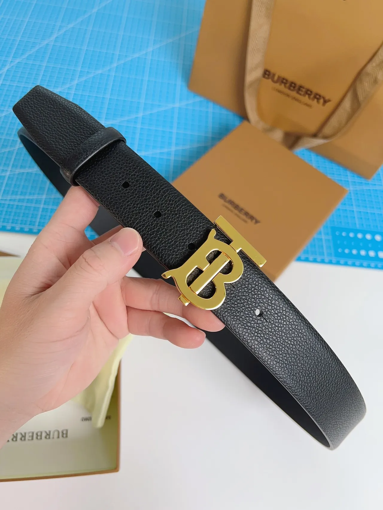 Burberry TB Belt Black Pebbled Leather Gold-Tone Monogram Buckle Leather Belt 8