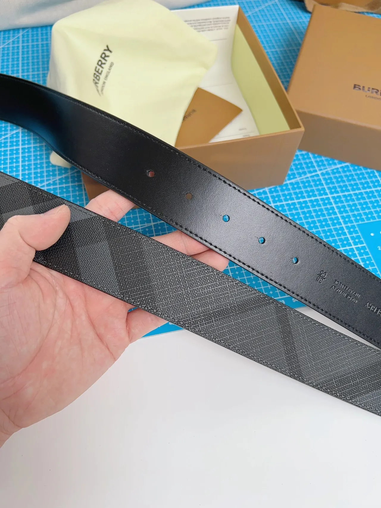 Burberry TB Belt Gray House Check Leather Belt 6