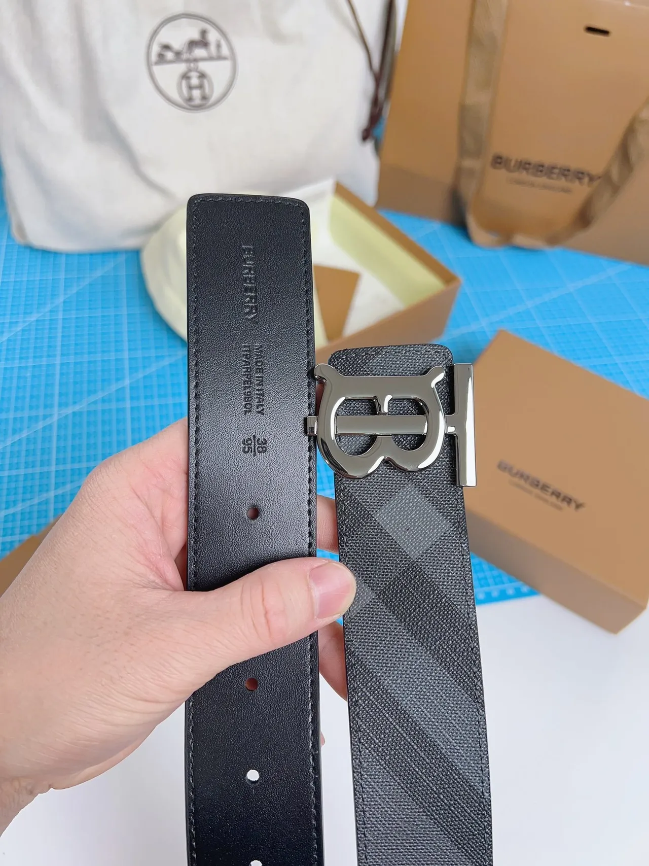 Burberry TB Belt Gray House Check Leather Belt 9