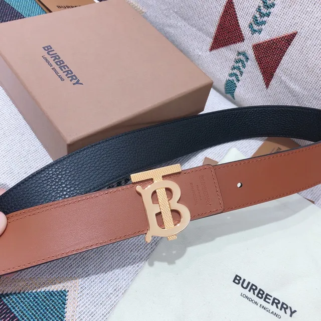 Burberry TB Belt Couro Bege Fivela Dourada Couro Cinto 3
