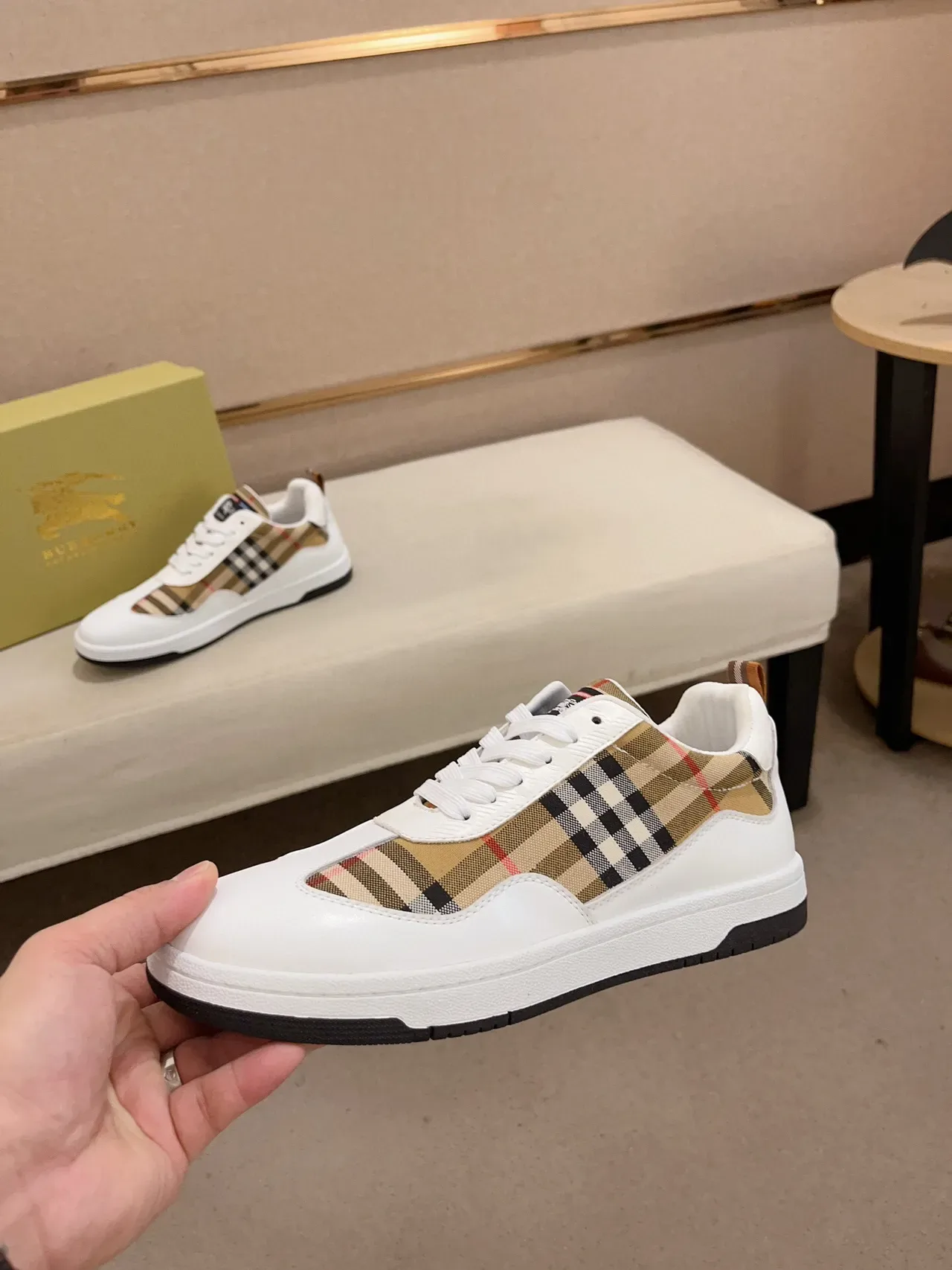 Burberry Blanco Beige Zapatillas Lifestyle Low-Top Con Paneles De Cuadros 3