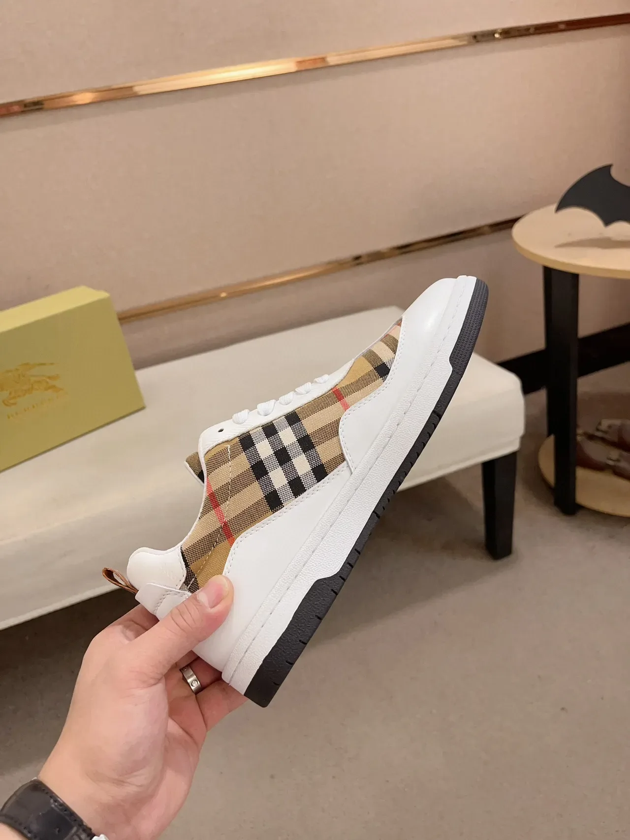 Burberry Blanco Beige Zapatillas Lifestyle Low-Top Con Paneles De Cuadros 5