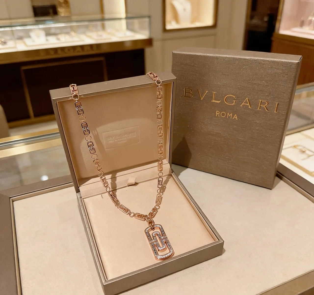 Bvlgari B.zero1 Oro Rosa Pavé y Esmalte Collar 7