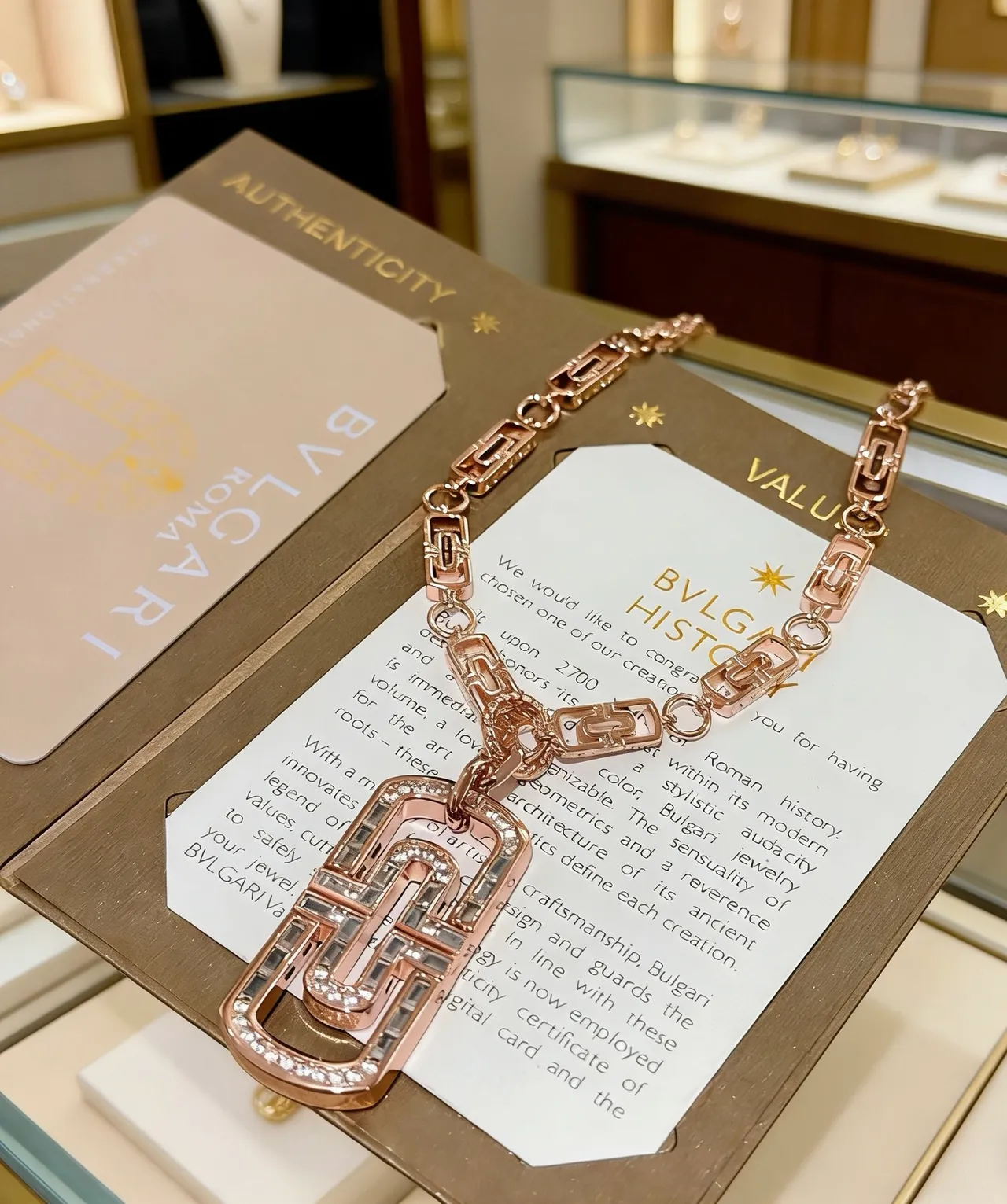 Bvlgari B.zero1 Oro Rosa Pavé y Esmalte Collar 9