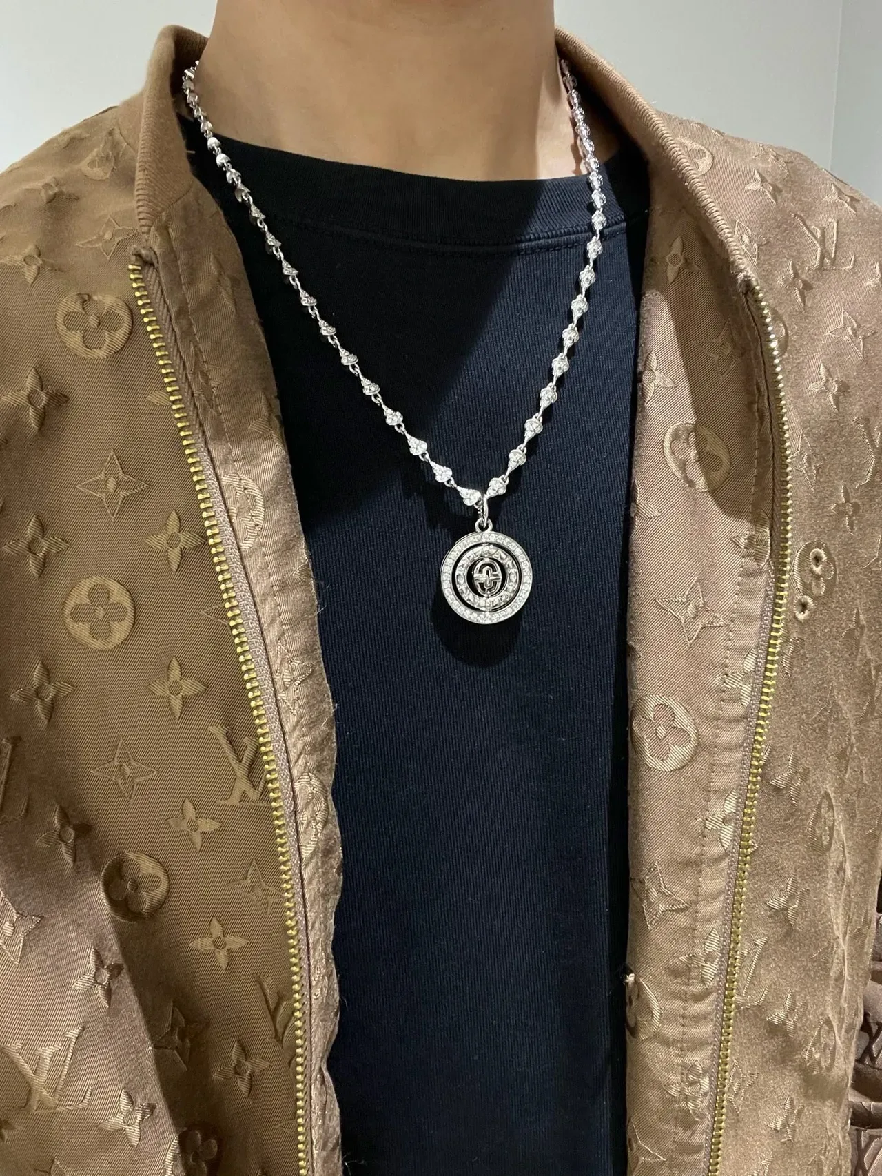 Bvlgari B.zero1 घूमता डिस्क Pavé नेकलेस 9