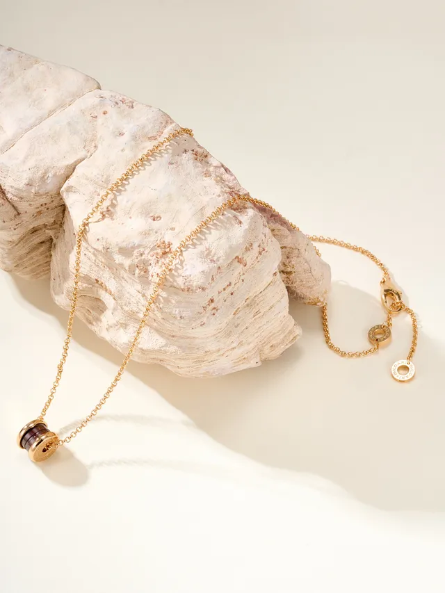 Bvlgari B.zero1 তিন রিং বার্গান্ডি সিরামিক এবং সোনার নেকলেস 14