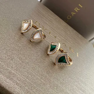 Bvlgari Divas’ Dream Gold Green Fan-Shaped Motif Pavé-Set Crystals Ring