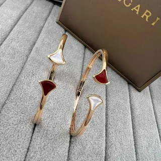 Bvlgari Divas’ Dream Gold-Tone Red and White Fan Inlay Bracelets