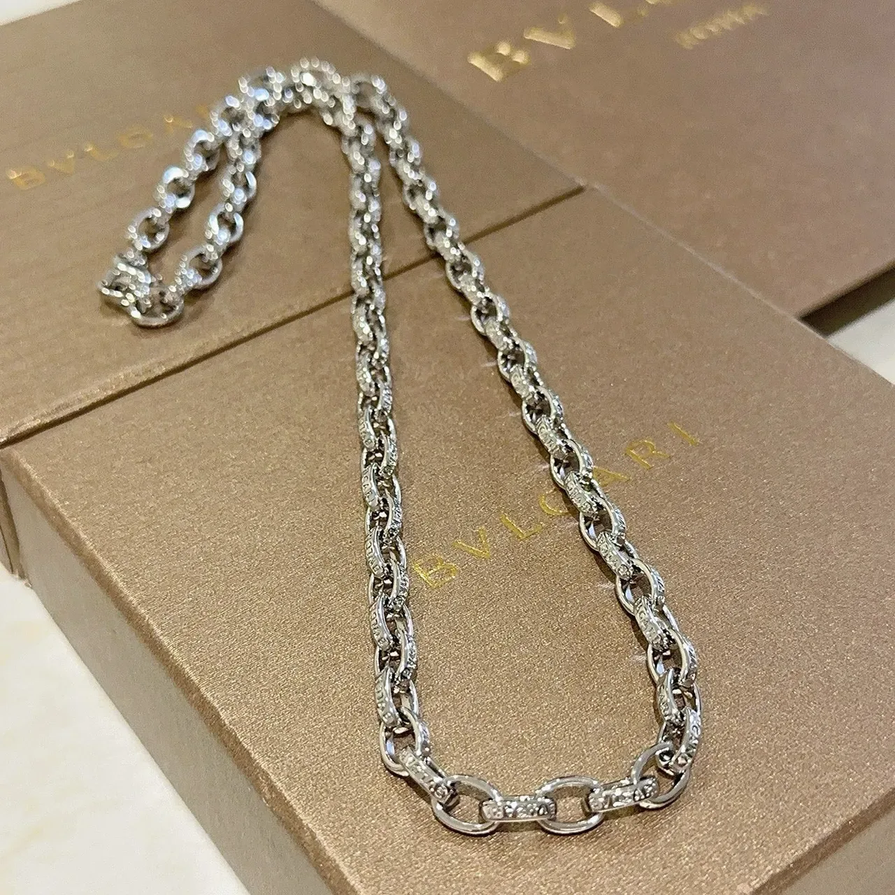 Bvlgari चांदी टोन ओवल लिंक पवसेट माला 7