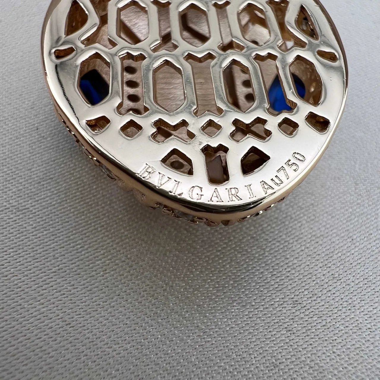 Bvlgari Serpenti सोने हरा सांप जैसी सिर की आकृति ज्यामितीय स्केल मोटिफ हार 3