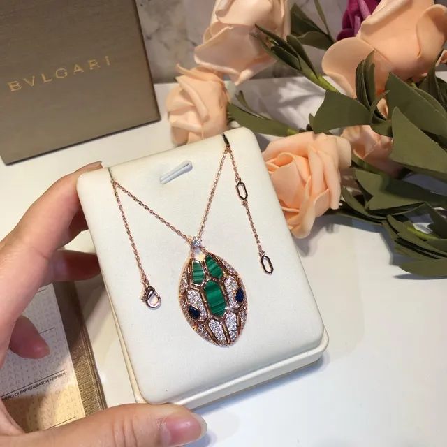 Bvlgari Serpenti Malacita y Zafiro Pavé Oro Rosa Collar 3